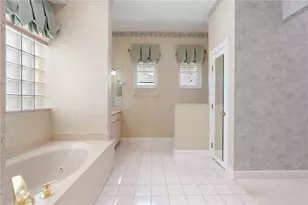 2122 Platinum Dr, Sun City Center, FL 33573 - Photo 25