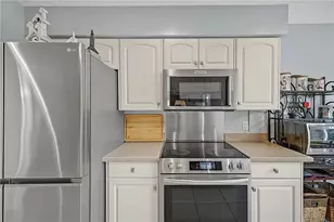 2468 Whispering Pines Ct, Spring Hill, FL 34606 - Photo 17