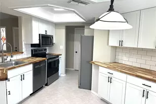 2378 Canfield Dr, Spring Hill, FL 34609 - Photo 11