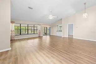 11613 Pear Tree Dr, New Port Richey, FL 34654 - Photo 9