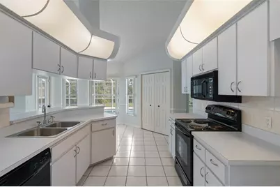 7401 Blackbird Avenue, Weeki Wachee, FL 34613 - Photo 21