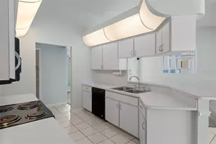 7401 Blackbird Ave, Weeki Wachee, FL 34613 - Photo 23