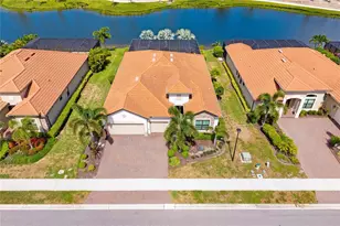 10868 Tarflower Dr, Venice, FL 34293 - Photo 9