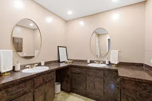 419 Wayfarer Ct, Tarpon Springs, FL 34689 - Photo 15