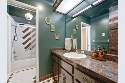 419 Wayfarer Court, Tarpon Springs, FL 34689 - Photo 19