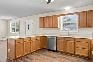 10380 Golden Ave, Weeki Wachee, FL 34613 - Photo 15
