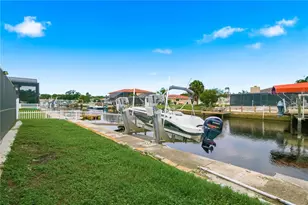 9911 Island Harbor Dr, Port Richey, FL 34668 - Photo 35