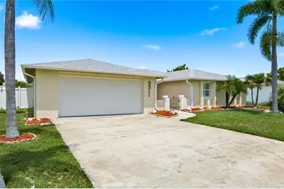 9911 Island Harbor Drive, Port Richey, FL 34668 - Photo 3