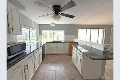 12407 Weatherstone Row, Hudson, FL 34667 - Photo 11