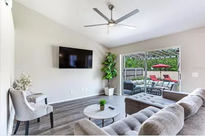 1126 Vinetree Drive, Brandon, FL 33510 - Photo 7