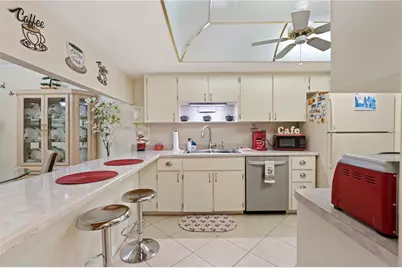 7623 Radcliffe Circle #211A, Port Richey, FL 34668 - Photo 5
