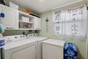 7623 Radcliffe Cir, Port Richey, FL 34668 - Photo 17