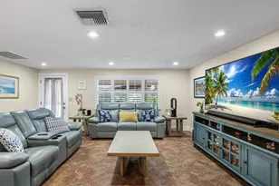 13521 Veronica Dr, Hudson, FL 34667 - Photo 3