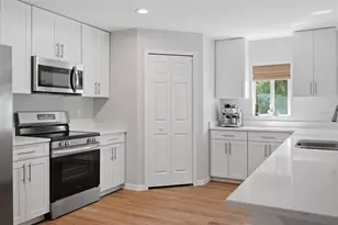 8477 Beachwood Ct, Spring Hill, FL 34606 - Photo 9