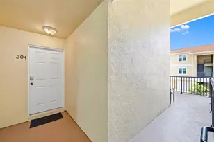 5064 Royal Palms Wy, New Port Richey, FL 34652 - Photo 7