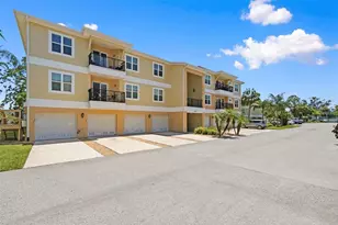 5064 Royal Palms Wy, New Port Richey, FL 34652 - Photo 5