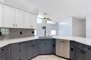 4105 Angel Wing Ct, Lutz, FL 33558 - Photo 15