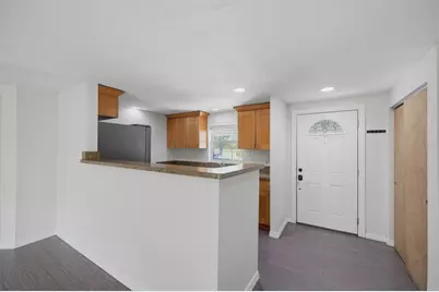 2804 Applewood Drive, Clearwater, FL 33759 - Photo 9