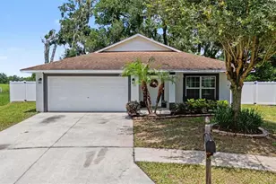 15373 Callista Ln, Dade City, FL 33523 - Photo 1