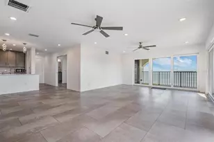 243 Mariner Dr, Tarpon Springs, FL 34689 - Photo 5