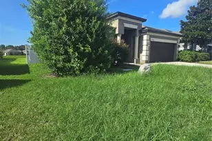 14282 Saltby Pl, Spring Hill, FL 34609 - Photo 3