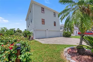 13337 Susan Dr, Hudson, FL 34667 - Photo 5