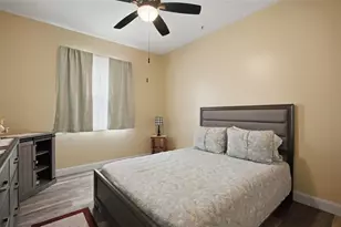 1087 Trinidad Ave, Spring Hill, FL 34609 - Photo 15