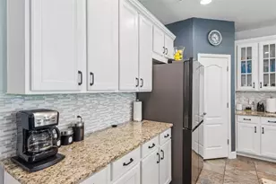 4586 Grand Lakeside Dr, Palm Harbor, FL 34684 - Photo 23