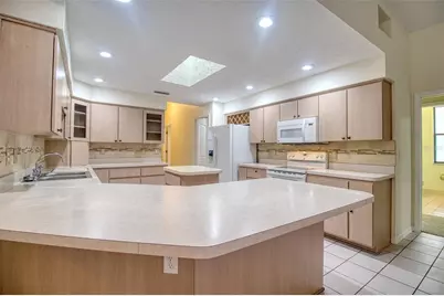18608 Autumn Lake Boulevard, Hudson, FL 34667 - Photo 11