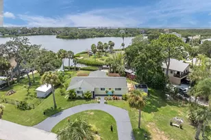 7213 Peninsular Dr, New Port Richey, FL 34652 - Photo 7