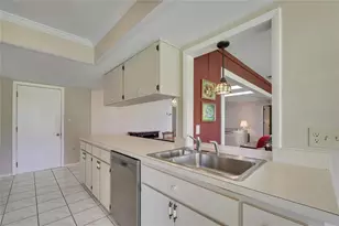 7159 Crown Oaks Dr, Spring Hill, FL 34606 - Photo 19