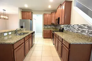 20028 Satin Leaf Ave, Tampa, FL 33647 - Photo 7
