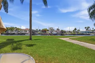 4678 Marine Pkwy, New Port Richey, FL 34652 - Photo 25