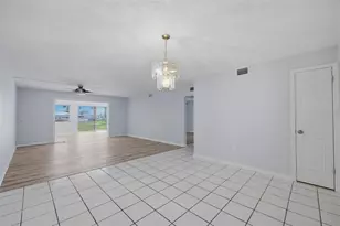 4678 Marine Pkwy, New Port Richey, FL 34652 - Photo 9