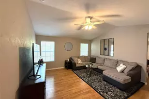 3803 NW 26th St, Gainesville, FL 32605 - Photo 9