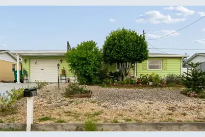 3415 Clydesdale Dr #unit 5, Holiday, FL 34691 - Photo 1