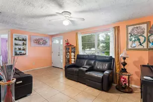 3415 Clydesdale Dr, Holiday, FL 34691 - Photo 11