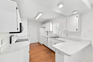 13469 Bondstone St, Spring Hill, FL 34609 - Photo 9