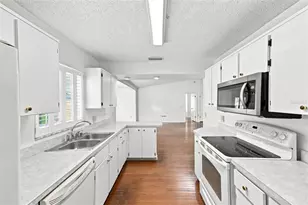 13469 Bondstone St, Spring Hill, FL 34609 - Photo 7