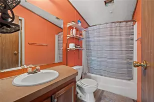 8512 Hamster Dr, Zephyrhills, FL 33540 - Photo 23