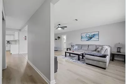 6310 Gainsboro Avenue, Spring Hill, FL 34609 - Photo 5