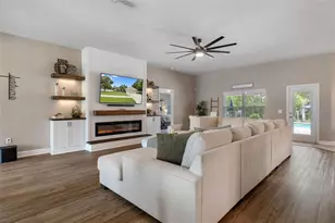 3295 Ponytail Ct, Spring Hill, FL 34609 - Photo 7