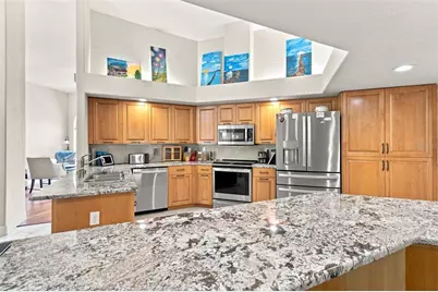 10307 Waters Edge Court, Weeki Wachee, FL 34613 - Photo 11