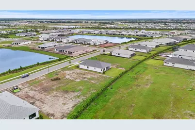 18119 Cresswind Terrace, Lakewood Ranch, FL 34211 - Photo 33