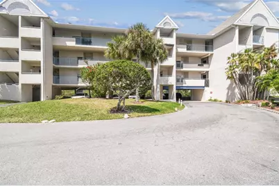 5537 Sea Forest Drive #301, New Port Richey, FL 34652 - Photo 3