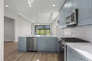 18388 Rockport Pl, Lakewood Ranch, FL 34211 - Photo 5