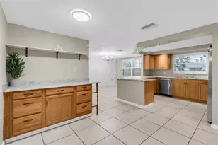 9203 Greenbriar Ln, Port Richey, FL 34668 - Photo 11