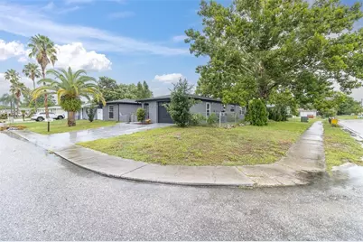 9203 Greenbriar Lane, Port Richey, FL 34668 - Photo 9