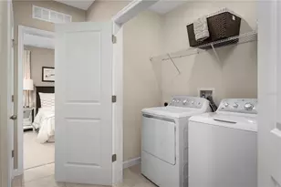 6951 Sundial Dr, Lakeland, FL 33813 - Photo 17