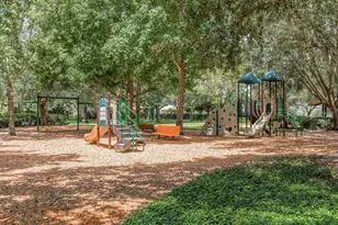1810 Winsloe Dr, Trinity, FL 34655 - Photo 41